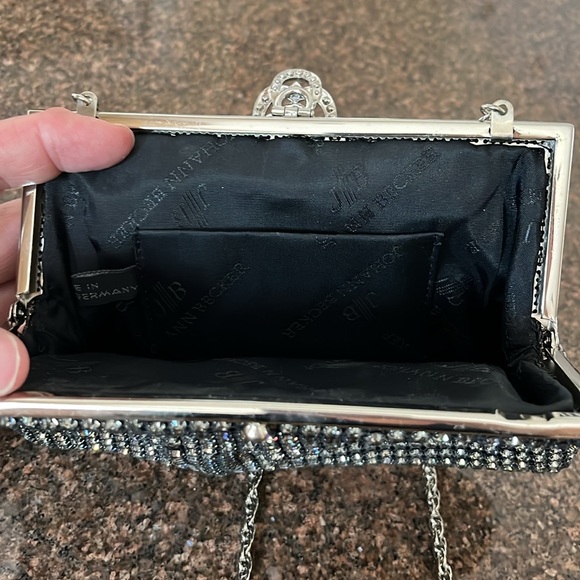 JOHANN BECKER GERMANY LADIES SILVER CRYSTAL CLUTCH CHAIN BAG-GORGEOUS